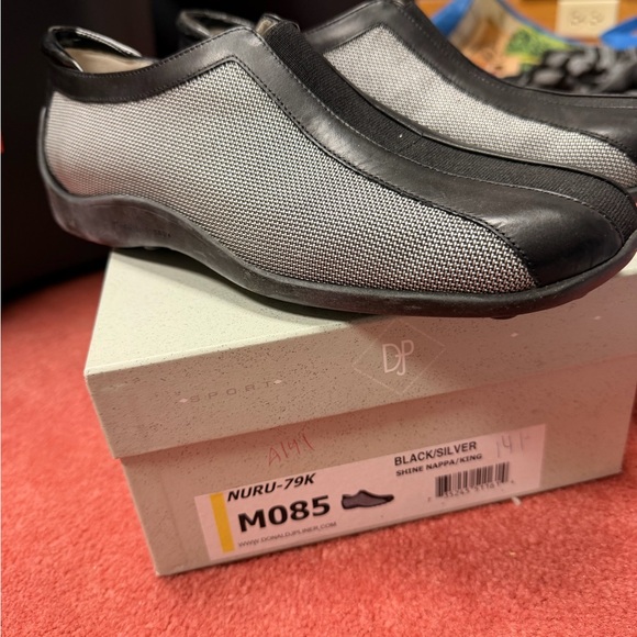 Donald J Pliner Sport Nuru Slip On Shoes Black Silver Mesh Italy Size 8.5 - Picture 6 of 8